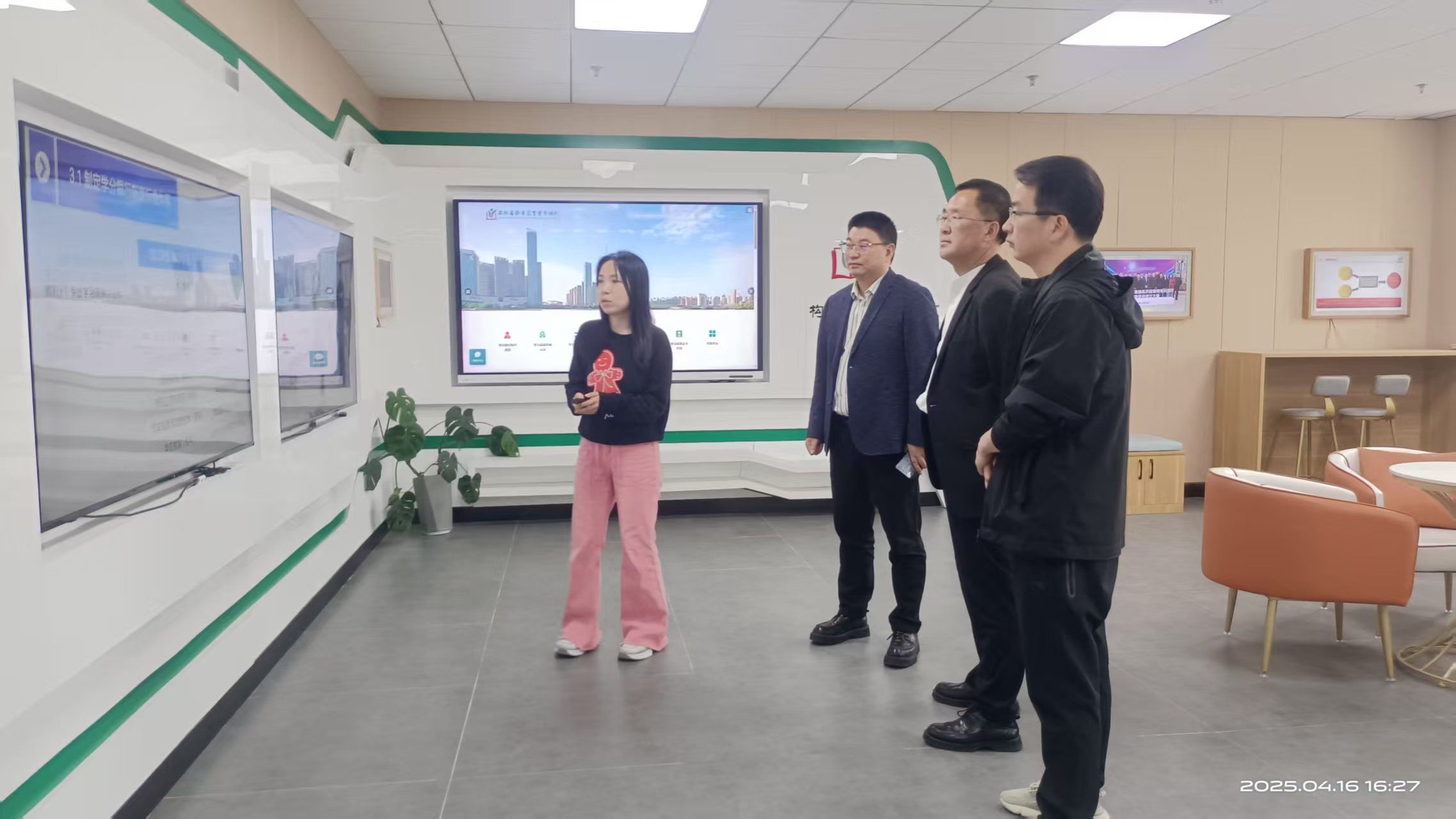 校领导到安徽开放大学调研交流